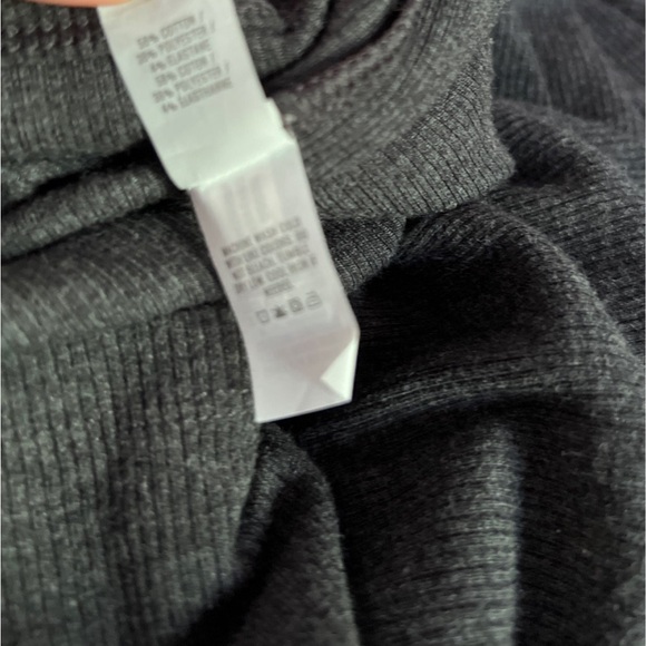 Aerie long sleeve charcoal gray button front ribbed top … size Large new with - Picture 4 of 4
